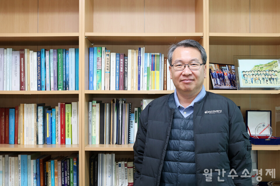 권이균 교수.