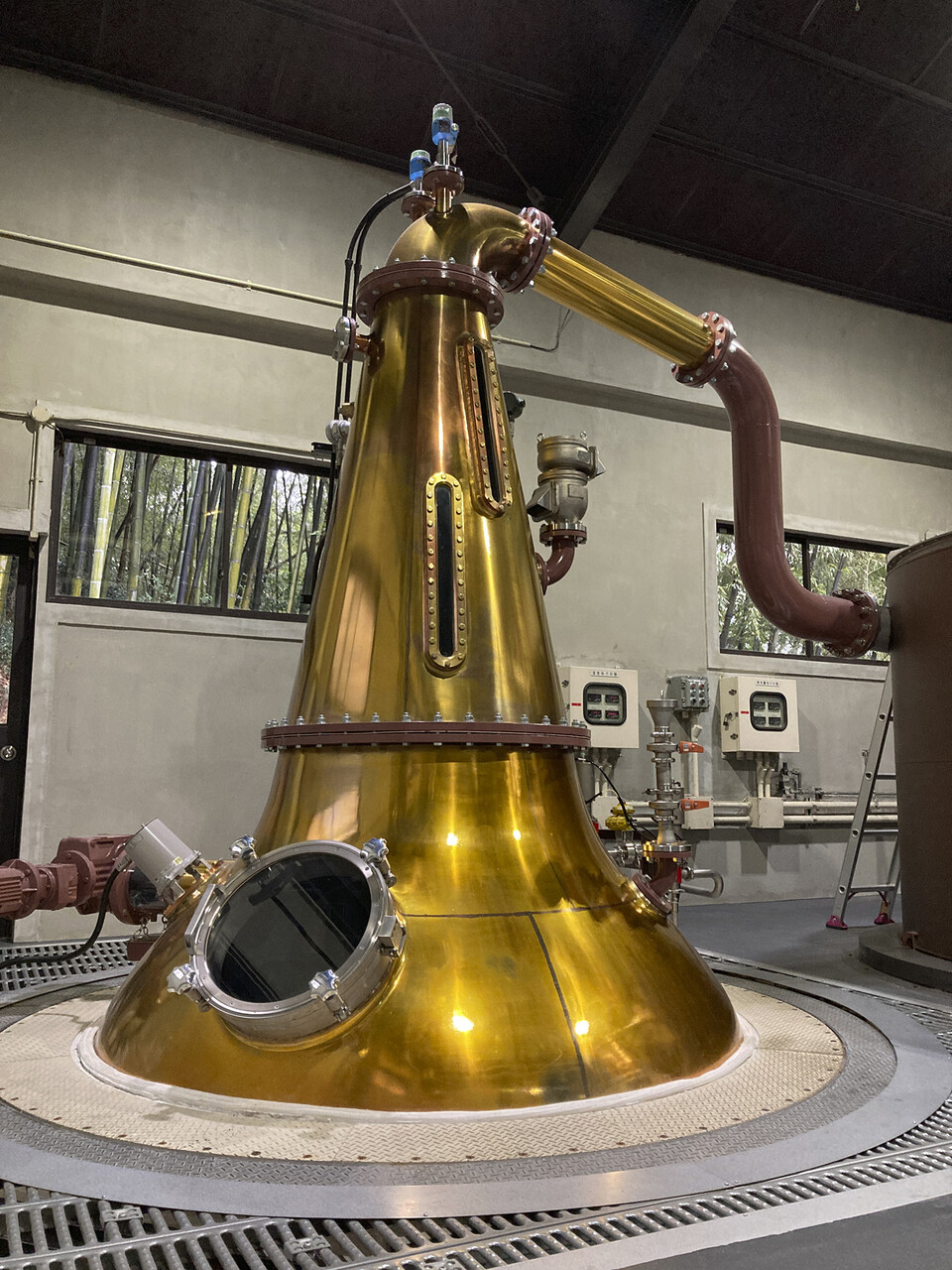 야마자키 증류소의 파일럿 구리 증류기.(사진=산토리 홀딩스)