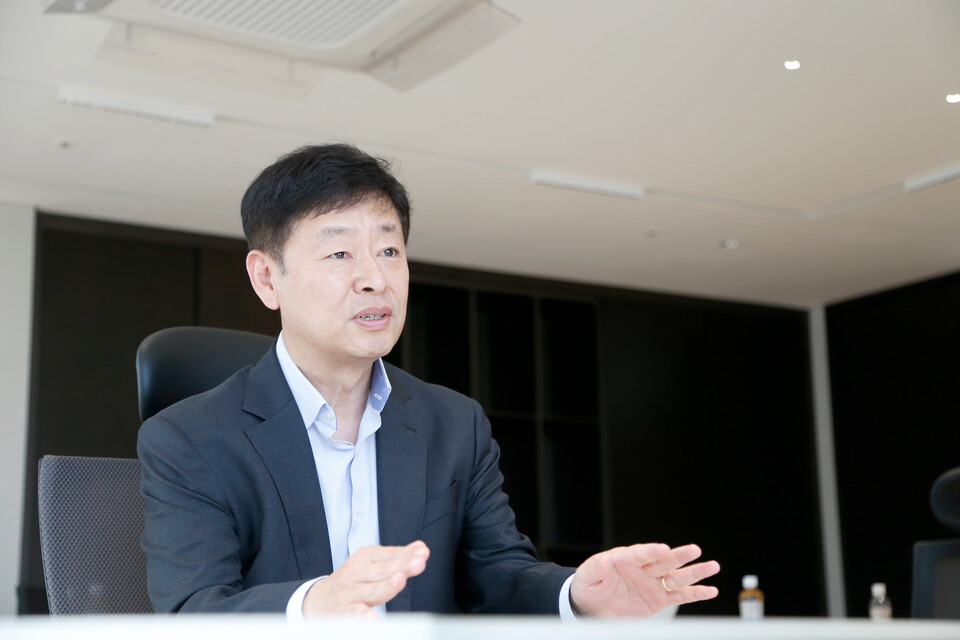 문상요 SK E&S 수소부문장이 액화수소사업에 대한 설명을 하고 있다.  