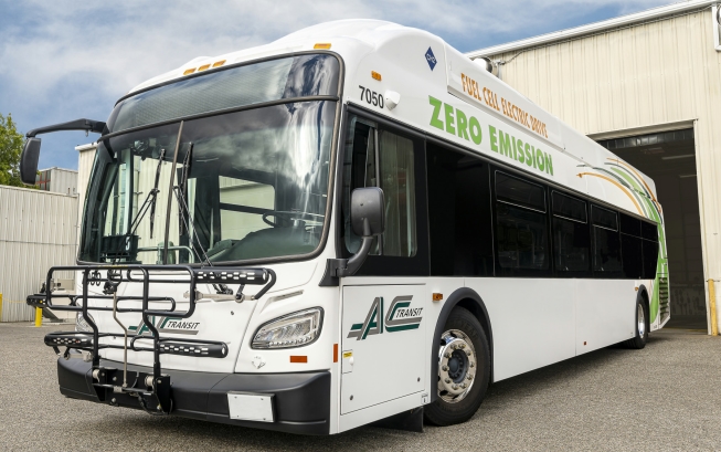 AC 트랜짓에서 운용한 뉴플라이어 사의 엑셀시오르 수소전기버스.(사진=AC Transit)