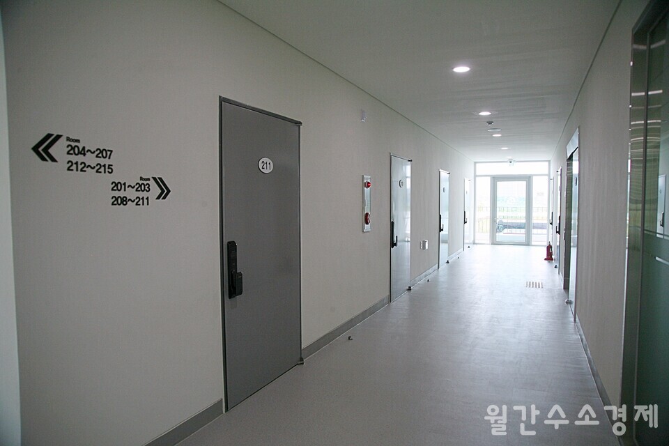 아카데미 2층에 마련된 기숙사.