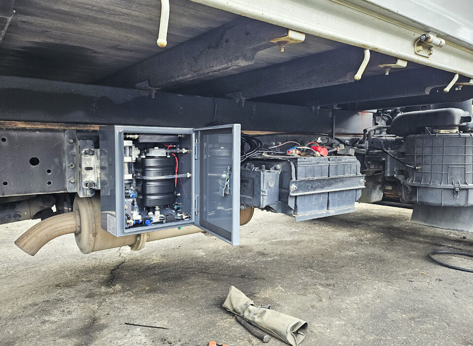 3.5톤 마이티 차량에 수소발생기를 장착한 직후의 모습.(사진=캠프티)