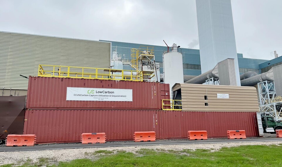 미국 힐즈버러 카운티(Hillsborough County) 소각장에 설치된 로우카본 CCUS 설비.(사진=로우카본)