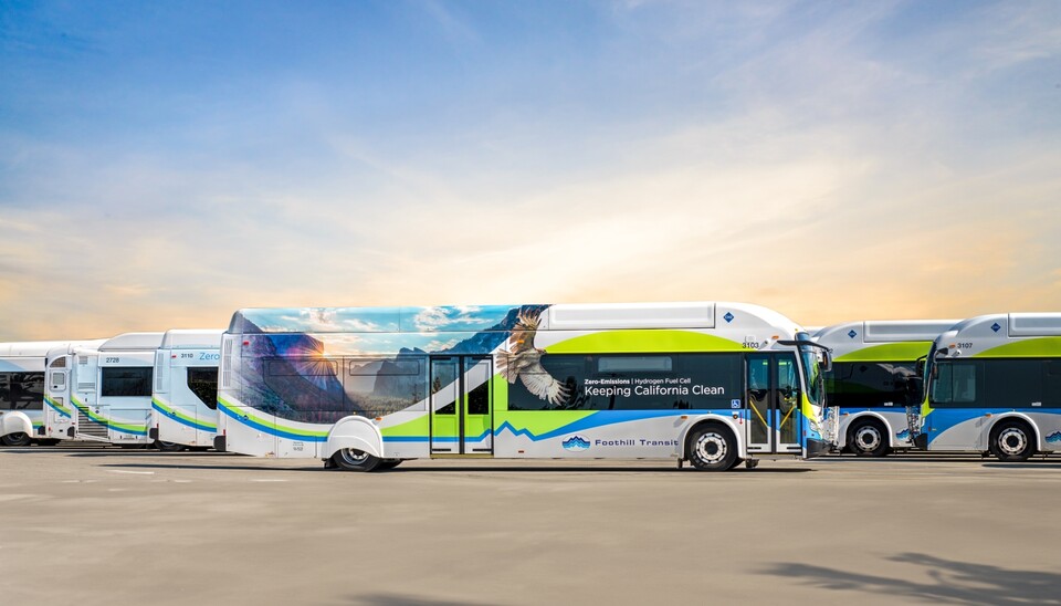 풋힐 교통에서 도입한 수소전기버스 차량.(사진=Foothill Transit)