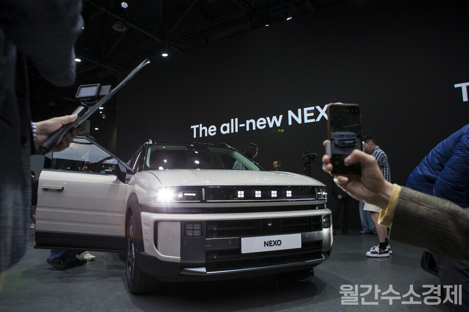 2025 서울모빌리티쇼 현장에서 ‘디 올 뉴 넥쏘’가 세계 최초로 공개됐다.