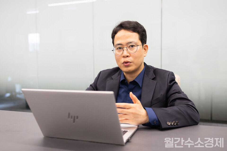 홍정표 부장이 국내 수소시장에서 DI사업부가 주목하는 분야를 설명하고 있다.(사진=최영훈)