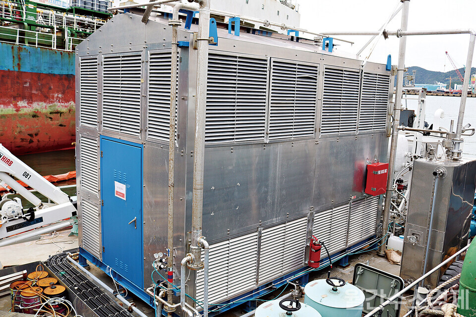 파나시아에서 개발한 암모니아 개질기.(사진=박상우 기자)