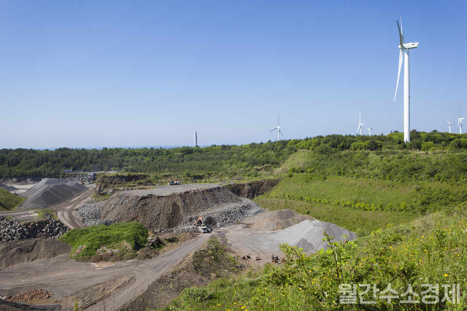 10.9MW급 수전해 실증단지가 들어설 제주 동복·북촌풍력단지 전경.(사진=박상우 기자)