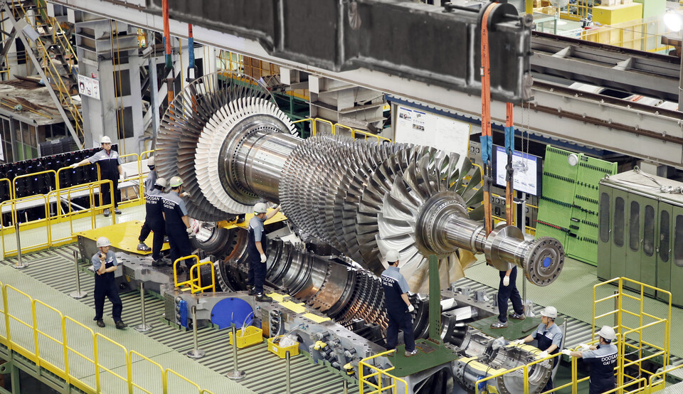 두산에너빌리티가 개발한 발전용 대형 가스터빈.(사진=두산에너빌리티)